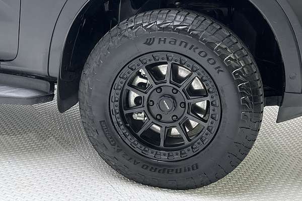 2022 Ford Everest Platinum