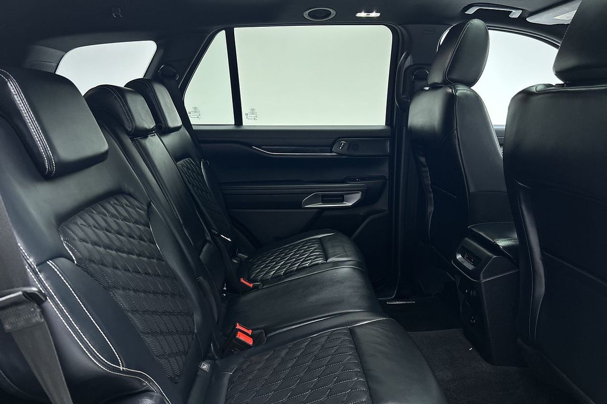 2022 Ford Everest Platinum