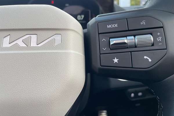 2025 Kia K4 GT-Line CL4m