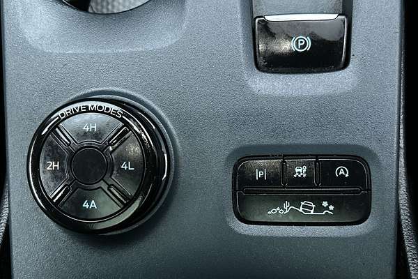 2022 Ford Everest Platinum