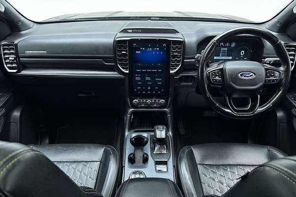2022 Ford Everest Platinum