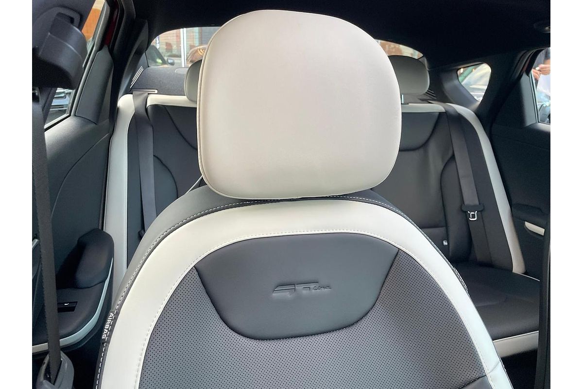 2025 Kia K4 GT-Line CL4m