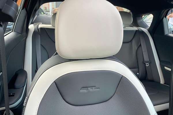 2025 Kia K4 GT-Line CL4m