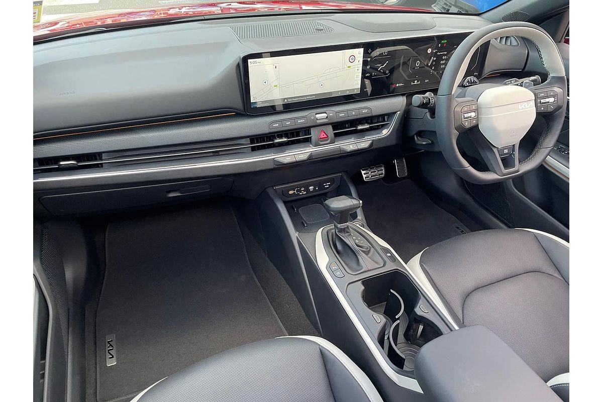 2025 Kia K4 GT-Line CL4m