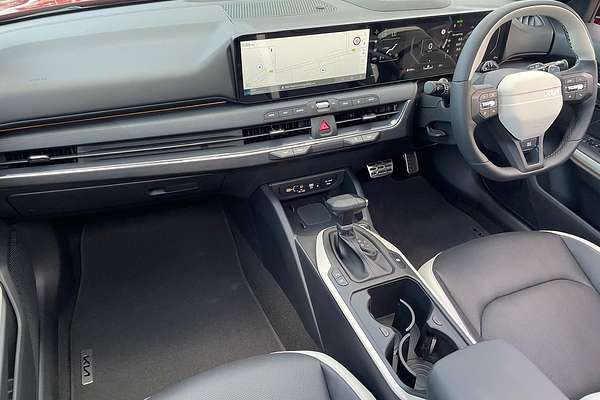 2025 Kia K4 GT-Line CL4m