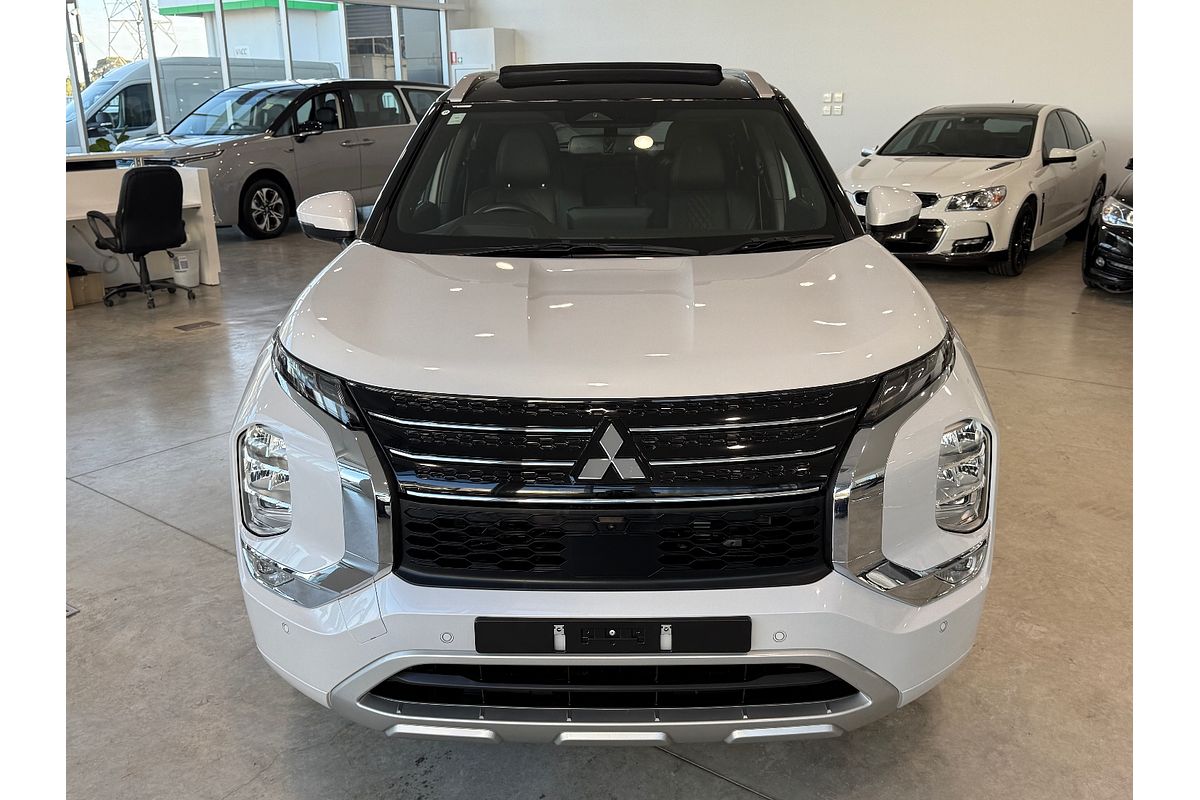2022 Mitsubishi Outlander PHEV Exceed Tourer ZM