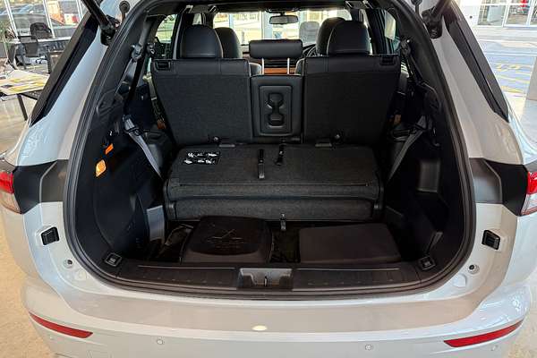 2022 Mitsubishi Outlander PHEV Exceed Tourer ZM