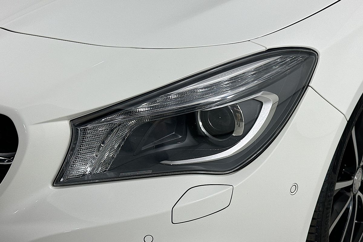 2014 Mercedes-Benz CLA 200 117