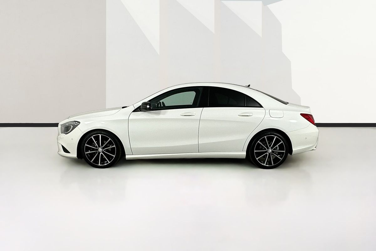 2014 Mercedes-Benz CLA 200 117