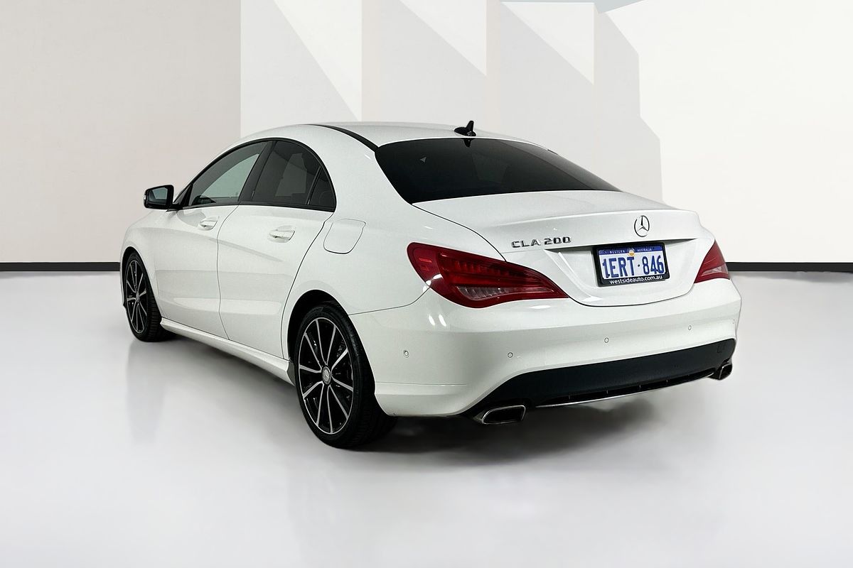 2014 Mercedes-Benz CLA 200 117