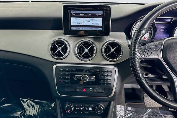 2014 Mercedes-Benz CLA 200 117