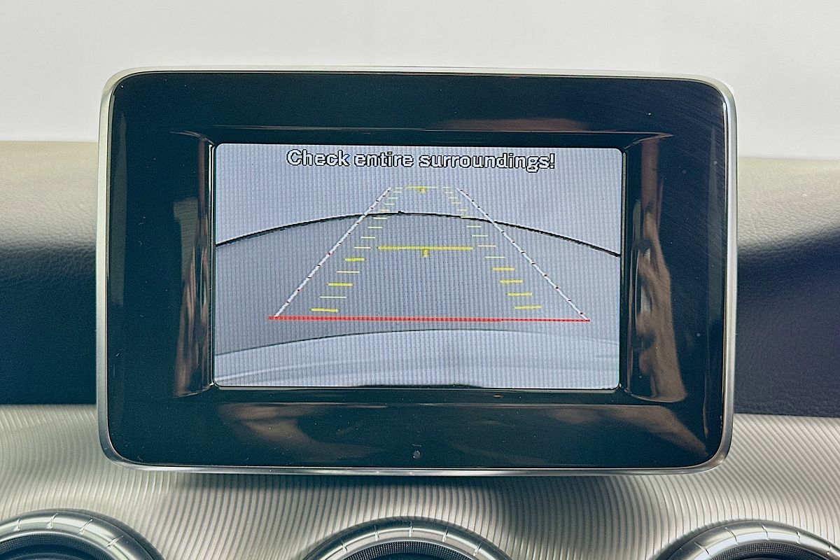 2014 Mercedes-Benz CLA 200 117