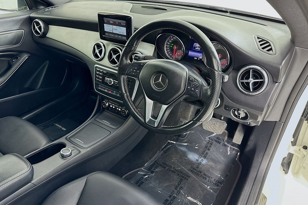 2014 Mercedes-Benz CLA 200 117