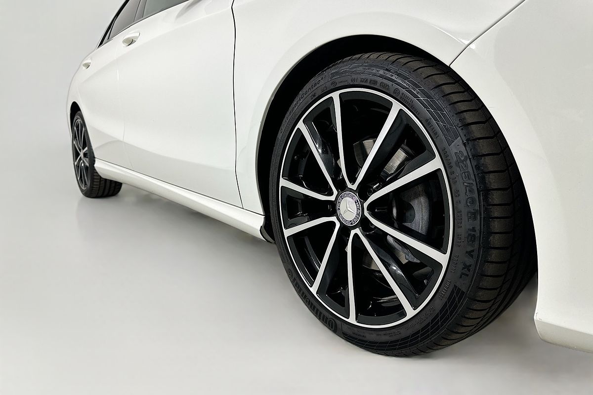 2014 Mercedes-Benz CLA 200 117