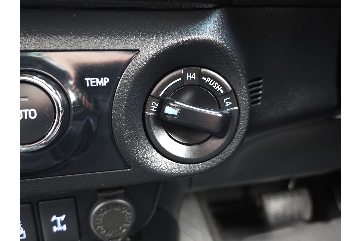 2019 Toyota Hilux Rugged X GUN126R 4X4