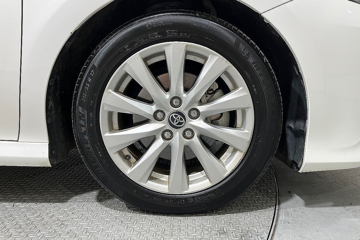2018 Toyota Camry Ascent ASV70R