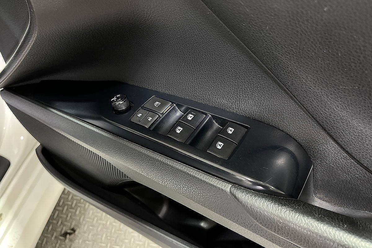 2018 Toyota Camry Ascent ASV70R