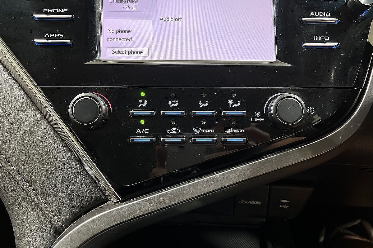 2018 Toyota Camry Ascent ASV70R