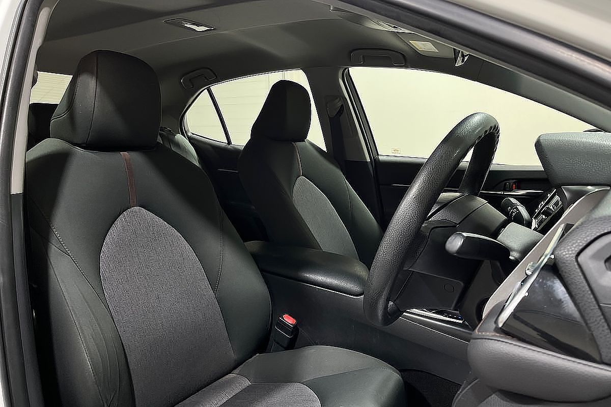 2018 Toyota Camry Ascent ASV70R
