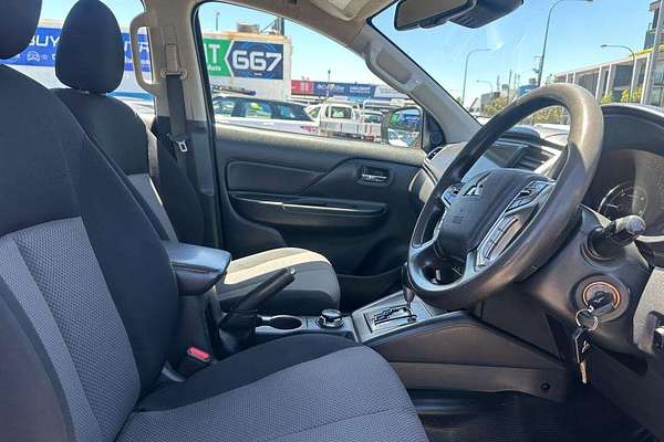 2019 Mitsubishi Triton GLX+ MR 4X4