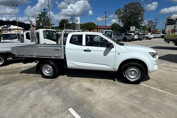 2024 Isuzu D-MAX SX High Ride Rear Wheel Drive