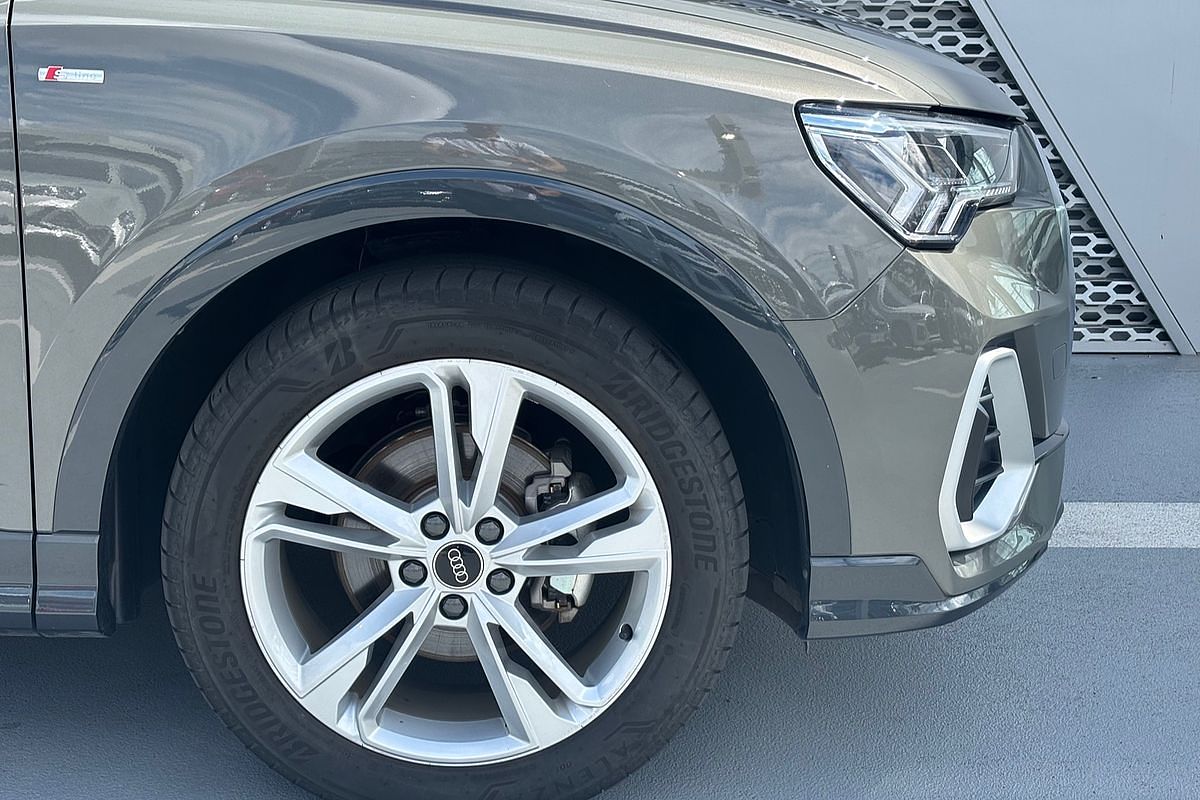 2023 Audi Q3 35 TFSI S Line F3