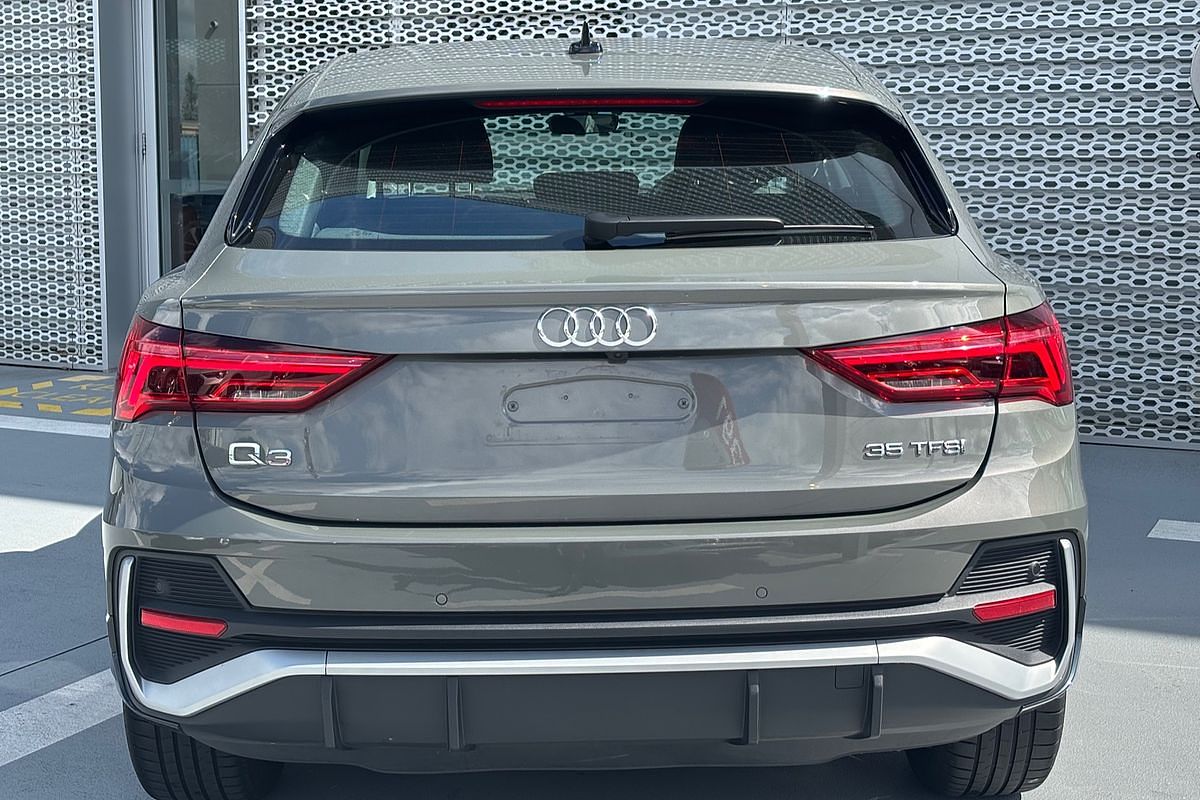 2023 Audi Q3 35 TFSI S Line F3