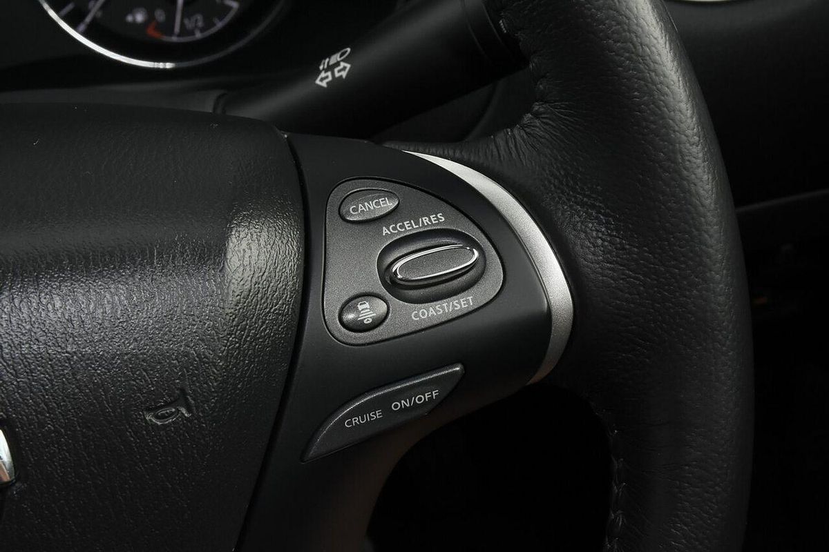 2019 Nissan Pathfinder ST R52 Series III