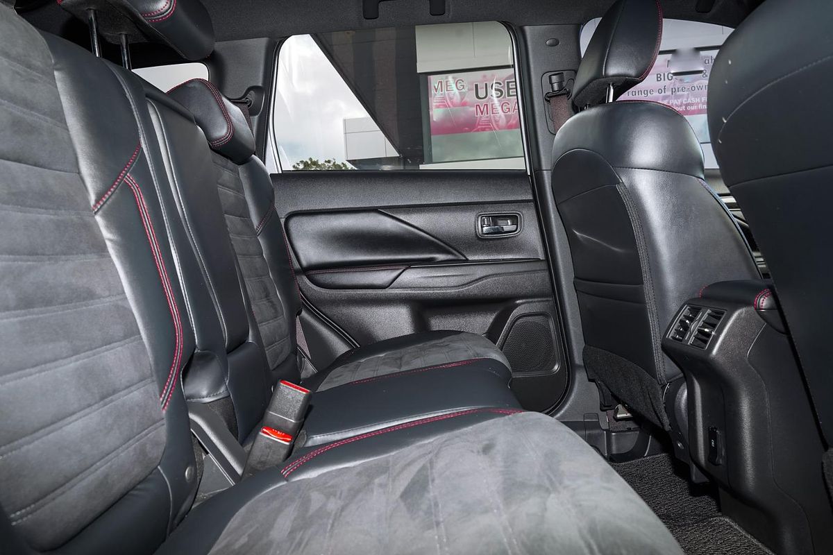 2021 Mitsubishi Outlander Black Edition ZL