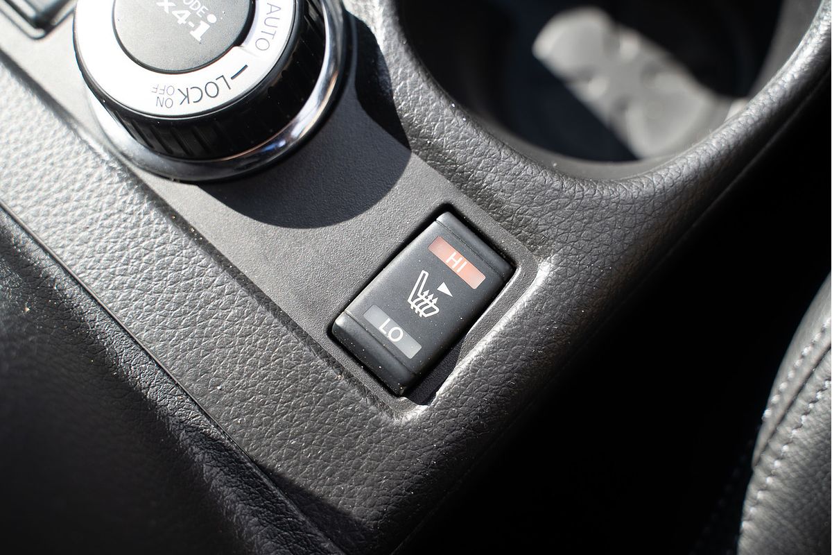 2016 Nissan X-TRAIL ST-L N-SPORT Black T32