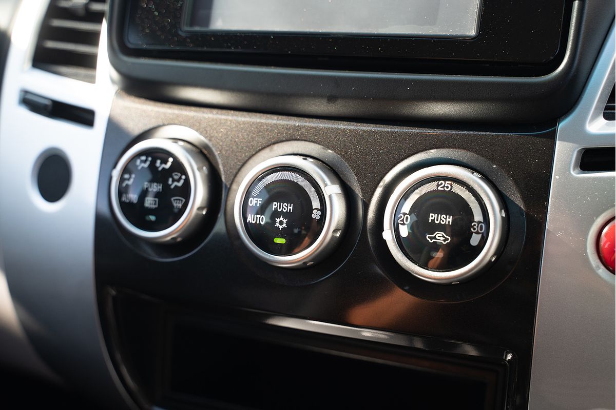 2015 Mitsubishi Challenger PC