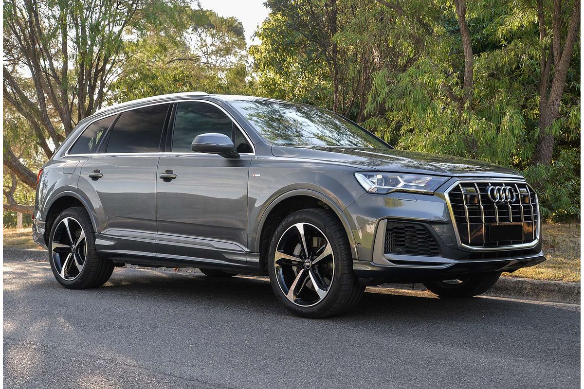 2022 Audi Q7 55 TFSI S line 4M