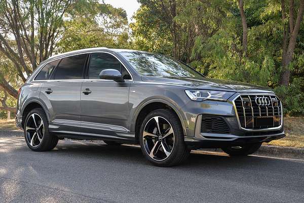 2022 Audi Q7 55 TFSI S line 4M
