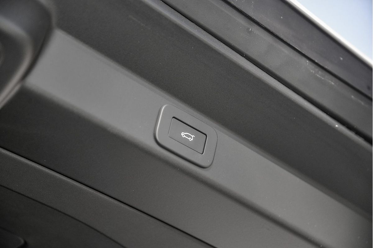 2025 Land Rover Range Rover Sport PHEV P460e Dynamic HSE L461