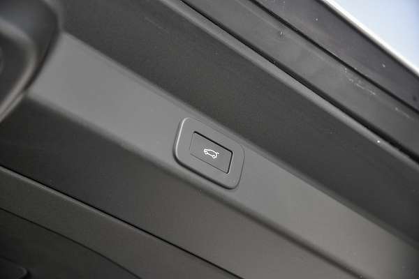 2025 Land Rover Range Rover Sport PHEV P460e Dynamic HSE L461