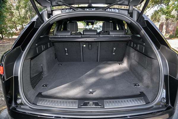 2023 Land Rover Range Rover Velar P400 R-Dynamic HSE L560