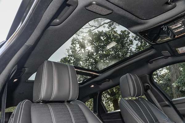 2023 Land Rover Range Rover Velar P400 R-Dynamic HSE L560