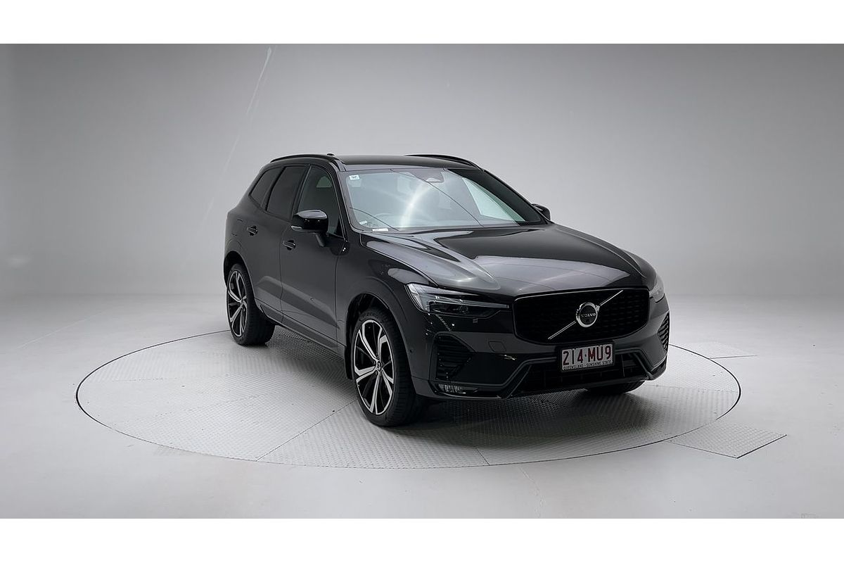 2021 Volvo XC60 B6 R-Design