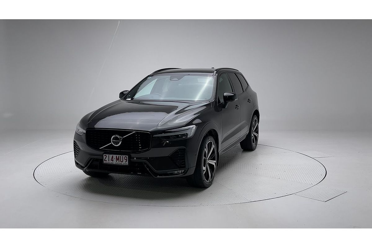 2021 Volvo XC60 B6 R-Design