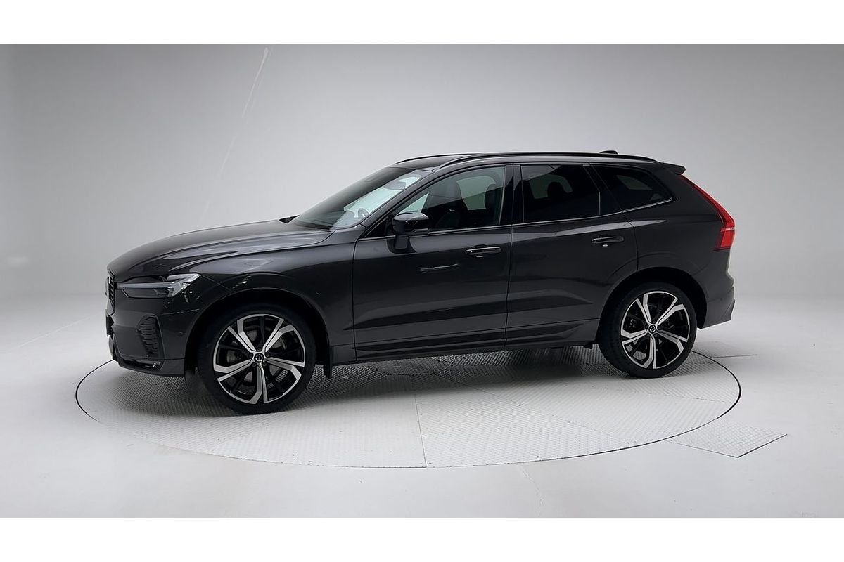 2021 Volvo XC60 B6 R-Design