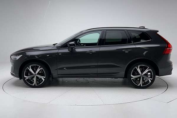 2021 Volvo XC60 B6 R-Design