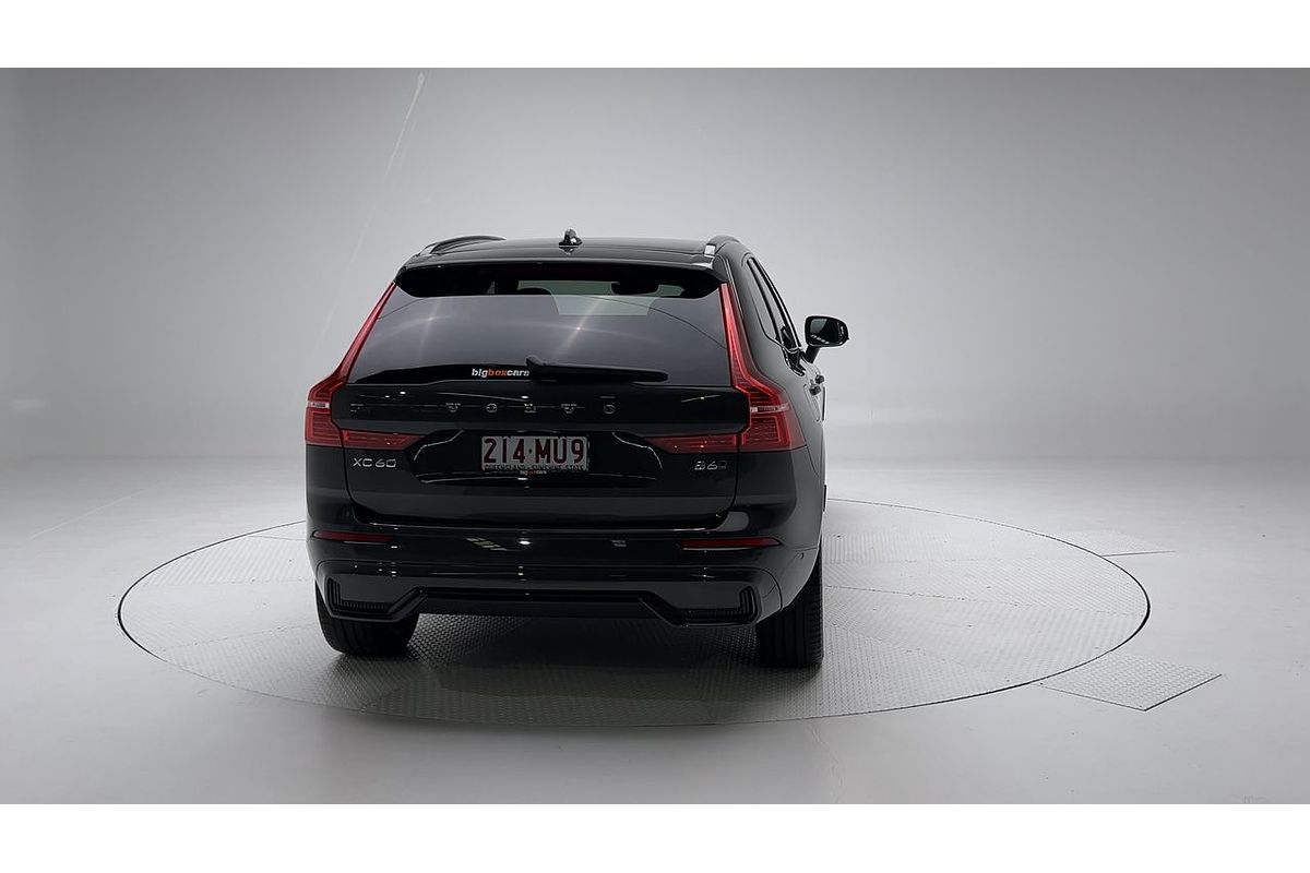 2021 Volvo XC60 B6 R-Design