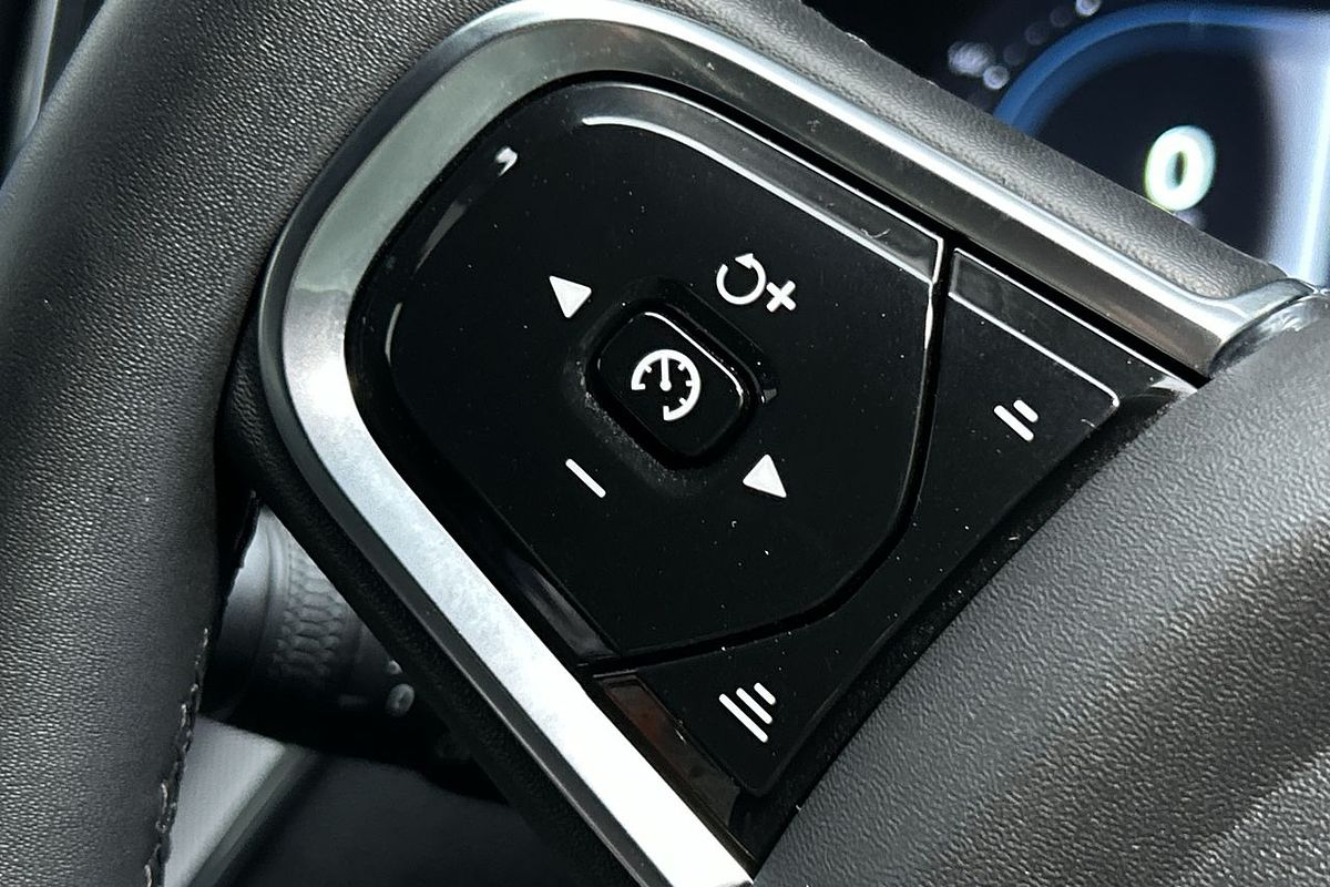 2021 Volvo XC60 B6 R-Design
