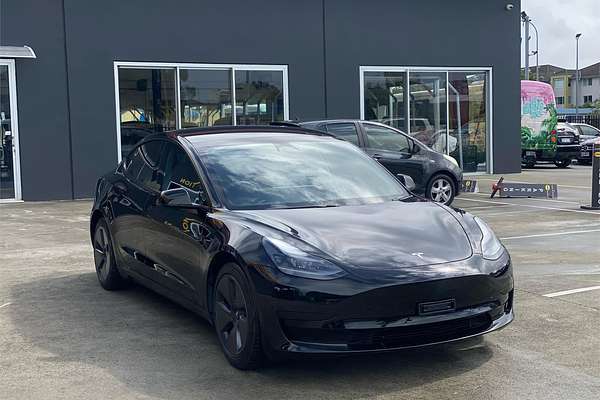 2022 Tesla Model 3 Rear-Wheel Drive
