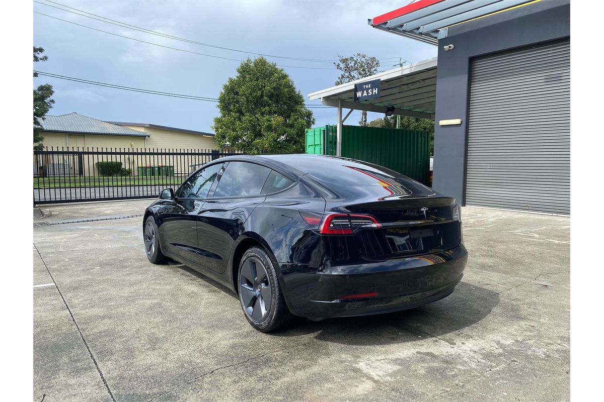 2022 Tesla Model 3 Rear-Wheel Drive