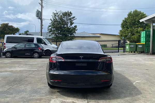 2022 Tesla Model 3 Rear-Wheel Drive