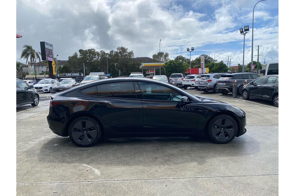 2022 Tesla Model 3 Rear-Wheel Drive