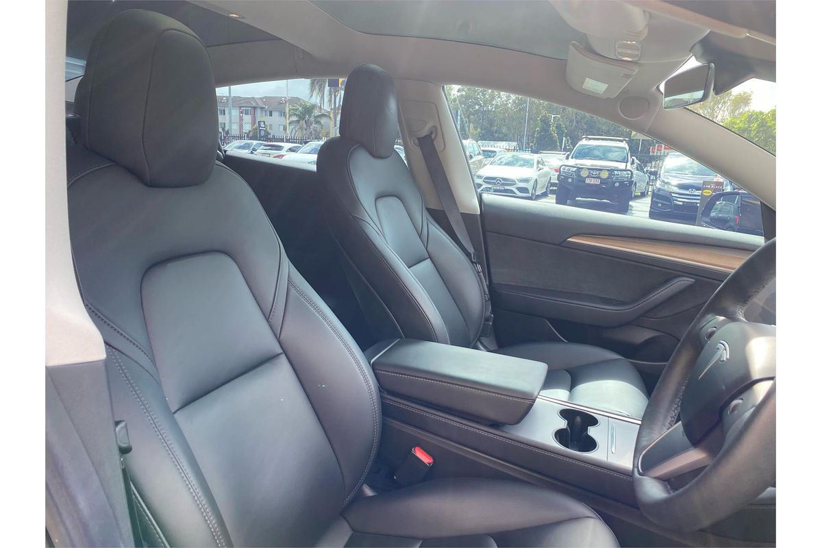 2022 Tesla Model 3 Rear-Wheel Drive