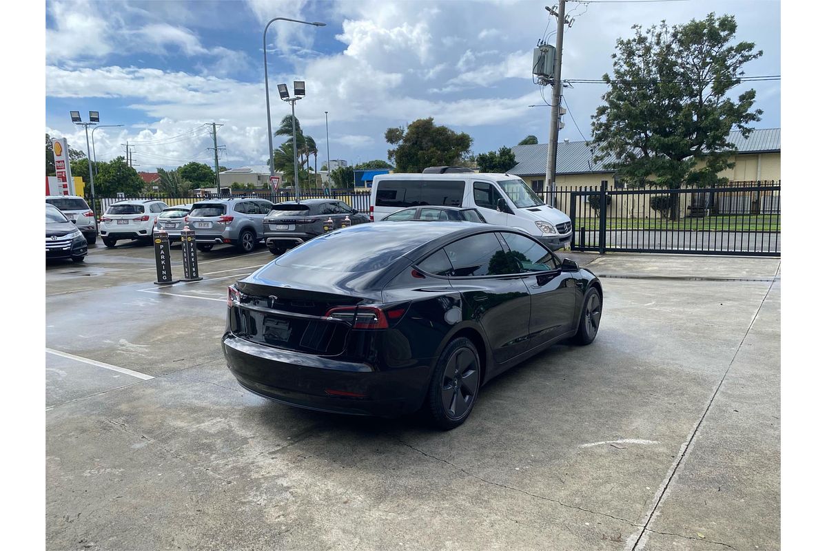 2022 Tesla Model 3 Rear-Wheel Drive