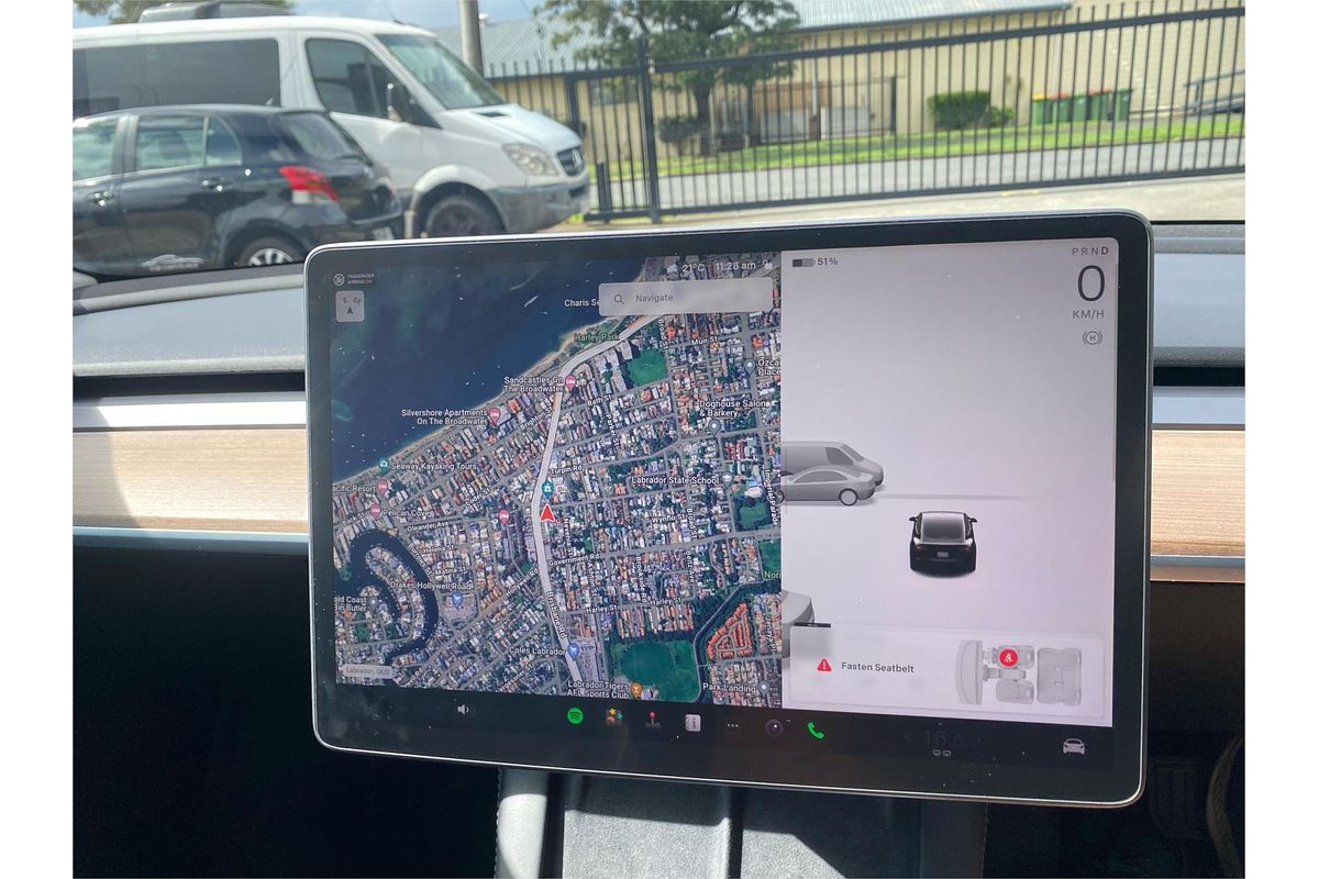 2022 Tesla Model 3 Rear-Wheel Drive